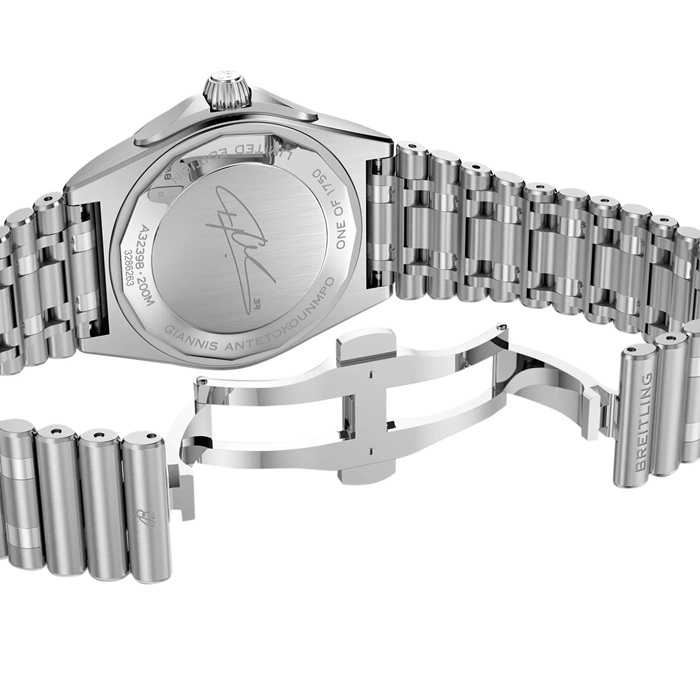 Breitling Chronomat Automatic GMT Giannis Antetokounmpo 40mm Mens Watch Green A32398A11L1A1 - Image 5