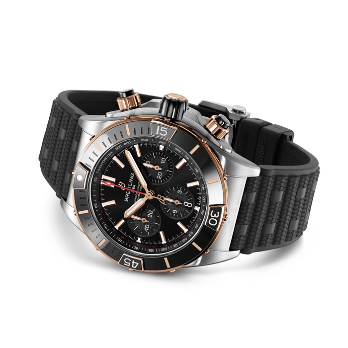 Breitling Super Chronomat B01 44 Stainless Steel & 18k Red Gold Watch UB0136251B1S1 - Image 3