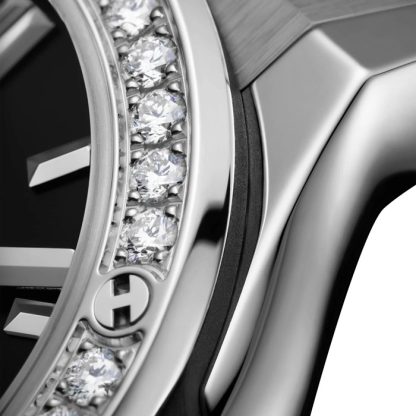 Hublot Classic Fusion Titanium Diamonds 33mm Ladies Watch Black 581.NX.1470.RX.1104 - Image 4