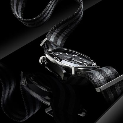 Omega Seamaster Diver 300m Co-Axial 43.5mm Mens Watch O21092442001002 - Image 3