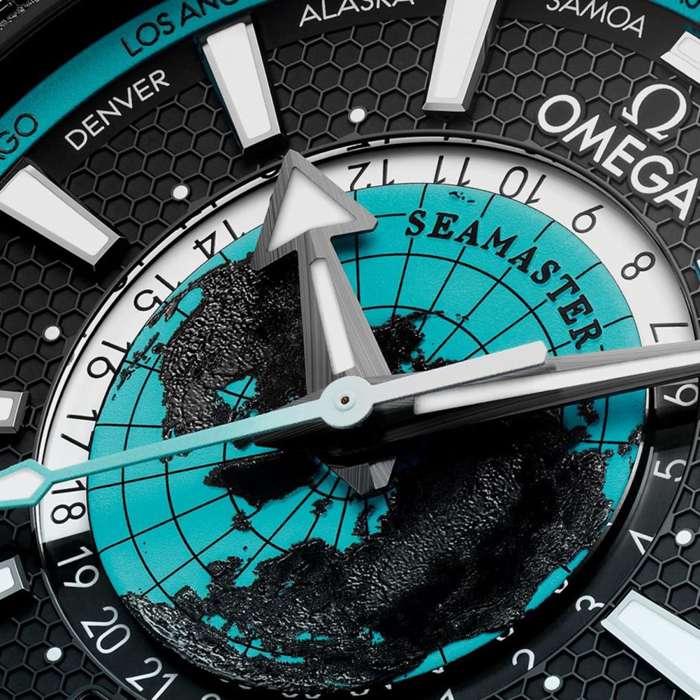 Omega Seamaster Planet Ocean 600M 45.5 mm Mens Watch Black Ceramic on Rubber Strap Blue O21592462201006 - Image 4