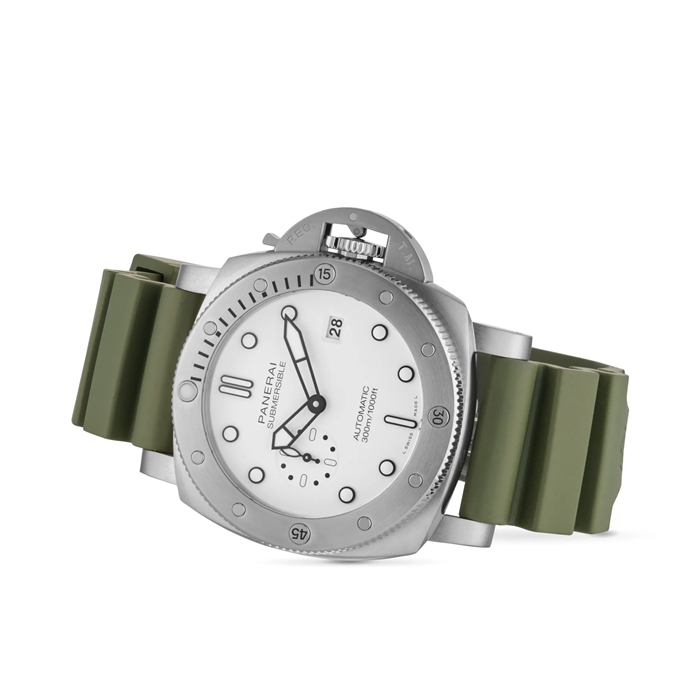 Panerai Submersible 44mm Mens Watch PAM01595 - Image 2